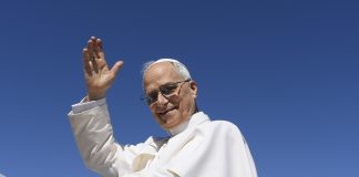 Paavi Leo vaati rauhaa Ukrainaan ja Gazaan – Nimitti jälleen nunnan huippuvirkaan