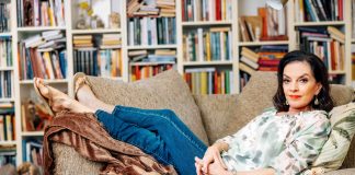 Anna-Leena Härkönen: Kysyn, missä on Jumala