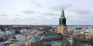 ”Monet eivät usko että täällä on huone” – Kotimaa kurkisti remonttiin menevän Turun tuomiokirkon yleisöltä suljettuihin tiloihin Turun tuomiokirkko keväällä 2025.