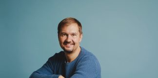 SuomiAreenassa voi ottaa torkut kirkossa että pärjää