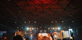 Maailman helluntailaiset kokoontuvat Helsinkiin – Luvassa on ajassa kiinni olevaa hengellisyyttä ja hyvää musiikkia