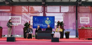 Kirkon paneelissa SuomiAreenassa pohdittiin: Onko Suomi sairastunut pärjäämiseen?