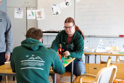 Akusti Väisänen on työskennellyt Saarijärvellä määräaikaisena nuorisotyönohjaajana