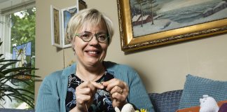 Harrastuksena muumivirkkaus – Eeva Salo-Kopperin muumikasvattamosta maailmalle on lähtenyt kymmeniä muumihahmoja