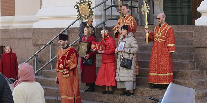 Tallinna by Jussi Rytkönen baltian kirkot kuvassa aleksanteri nevskin katedraali talinnassa