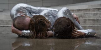 Kasiluokkakaiset taidetestaajat pääsevät kokemaan nykytanssia ja muuta taidetta kirkoissa juhlavuonna 2026