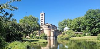 Potsdamin Friedenskirche on kuin italialainen palatsi Friedenskirche Potsdam