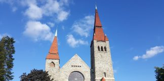 ”Mitä usko merkitsee ja mihin se meitä kutsuu?” – Tampereen piispa Matti Repo isännöi Nikean uskontunnustusta pohtivaa luentosarjaa