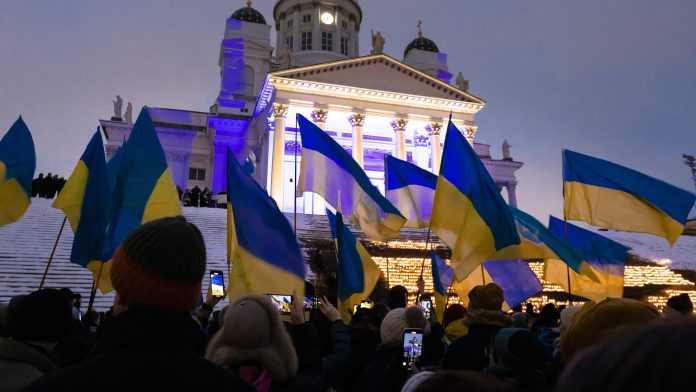 Ukraina-tapahtuma-ilta-6562 senaatintorilla Ukraina-tapahtuma