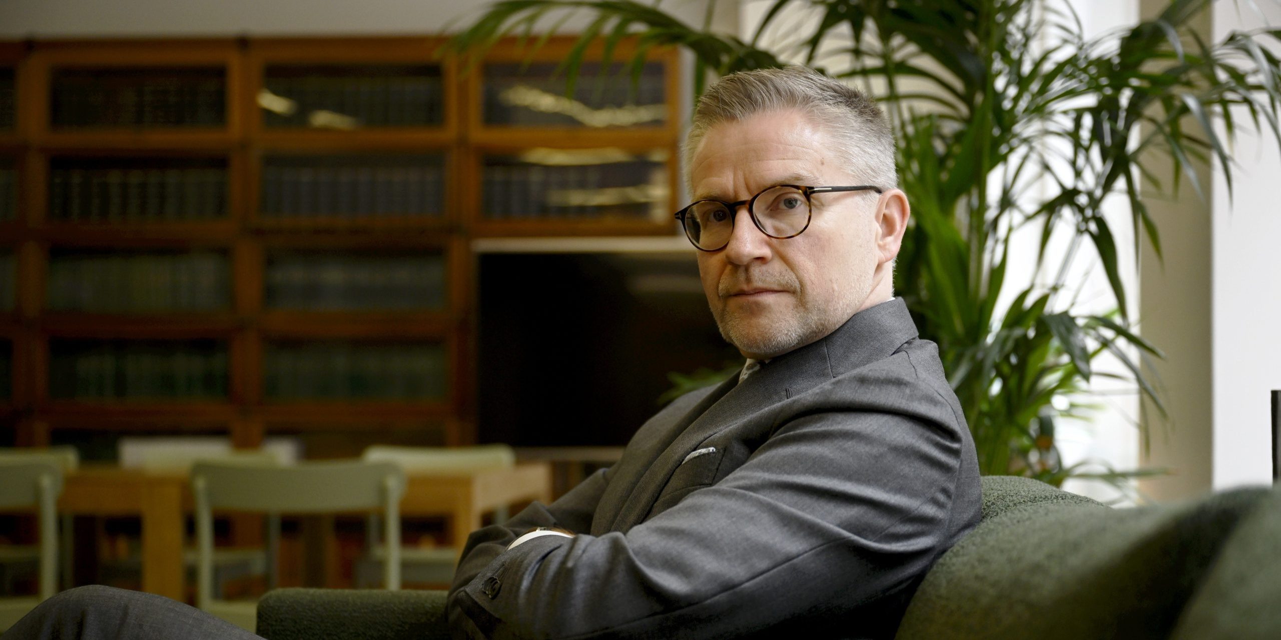 Kirkolliskokouksen Lainoppineesta Asiantuntijasta Tuli Uusi Oikeuskansleri Kirkolliskokouksen Lainoppineesta Asiantuntijasta Tuli Uusi Oikeuskansleri