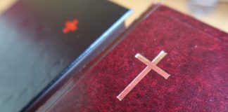 Pipliaseuran käännösten tie kirkkoraamattuun etenisi kokeilun kautta