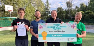 Vuoden kerhonohjaaja -palkinto sählykerhon ohjaajille Lappeenrantaan