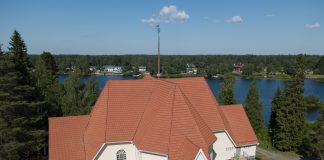 Haukiputaalla halutaan kieltää homoparien vihkiminen kirkon tiloissa – kirkkoherra jätti eriävän mielipiteen