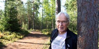 Eduskunnan entinen puhemies Anssi Joutsenlahti uskoo tulevaisuuteen: ”Paremmat päivämme ovat edessäpäin”