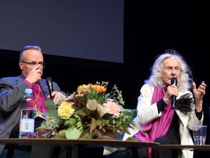 Seela Sella ja Tapio Luoma Turun kirjamessuilla 2025