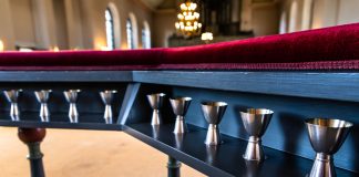 Iisalmen seurakunta siirtyy käyttämään alkoholitonta ehtoollisviiniä