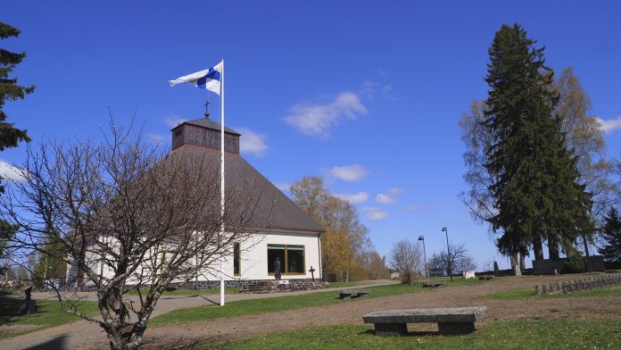 tiekirkkojen suosio kasvussa