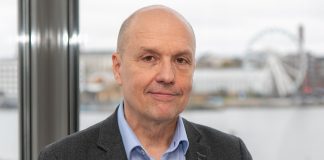 Viikon väite: ”Jooga taipuu myös rukoukseen”