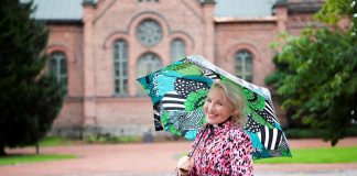 Viikon väite: Vammainen kohtaa kirkossa hyväksyvän katseen, mutta usein myös kynnyksen