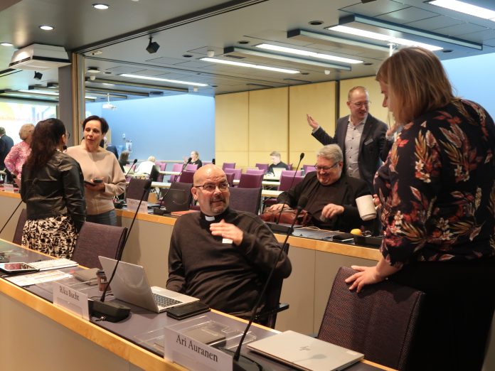 Kirkolliskokous 4.11.2025 2. istunto by Freija Özcan0223