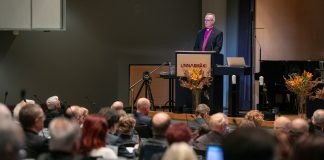 Epäluottamus nakertaa yhteisen todellisuuskäsityksen pohjaa, sanoi arkkipiispa Tapio Luoma kirkolliskokouksen avauspuheessa