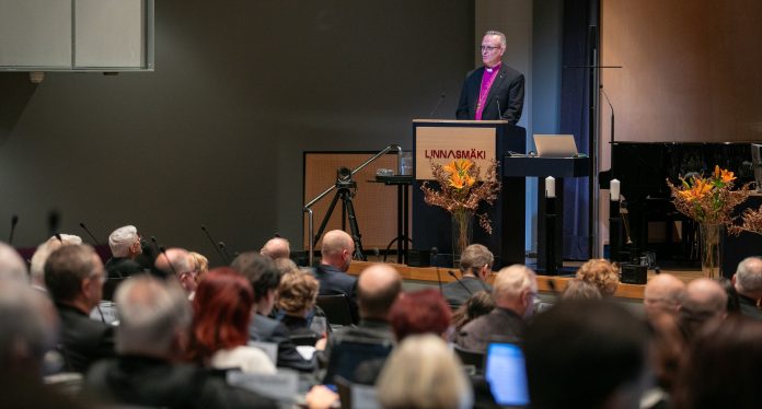 arkkipiispa-tapio-luoma-avauspuhe-kirkolliskokouksessa-0311-2025.-kuva-aarne-ormio.