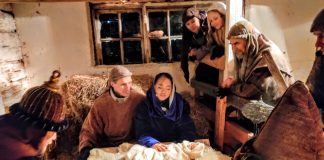 Vivamon raamattukylän joulunäytelmän pääroolissa on nähty jo kymmeniä pieniä Jeesuksia