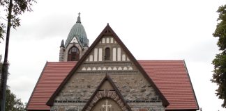 Pyhärannan erotettu kirkkoherra: tuomiokapituli on menetellyt epäasiallisesti