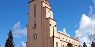 Suomen suurimmassa seurakunnassa vaihtuu sekä kirkkoherra että hallintojohtaja − katso hakijat