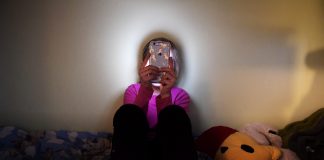 Viikon väite: Kohtelemme toisiamme somessa julmasti, ja se näkyy nuorten tekemissä rikoksissa