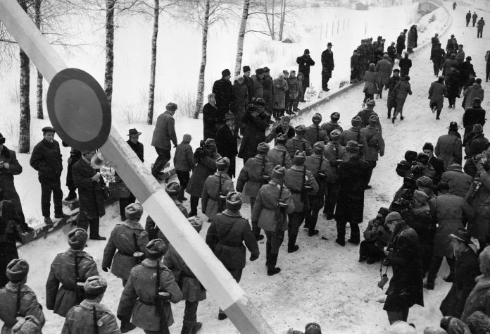 Porkkalan alueen takaisinluovutus. Kuvattu 25.-29.1.1956.