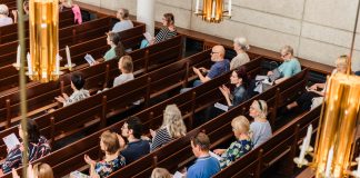 Seurakuntien tasa-arvotyön kehittäminen: malli on valmis mutta otetaanko se käyttöön?