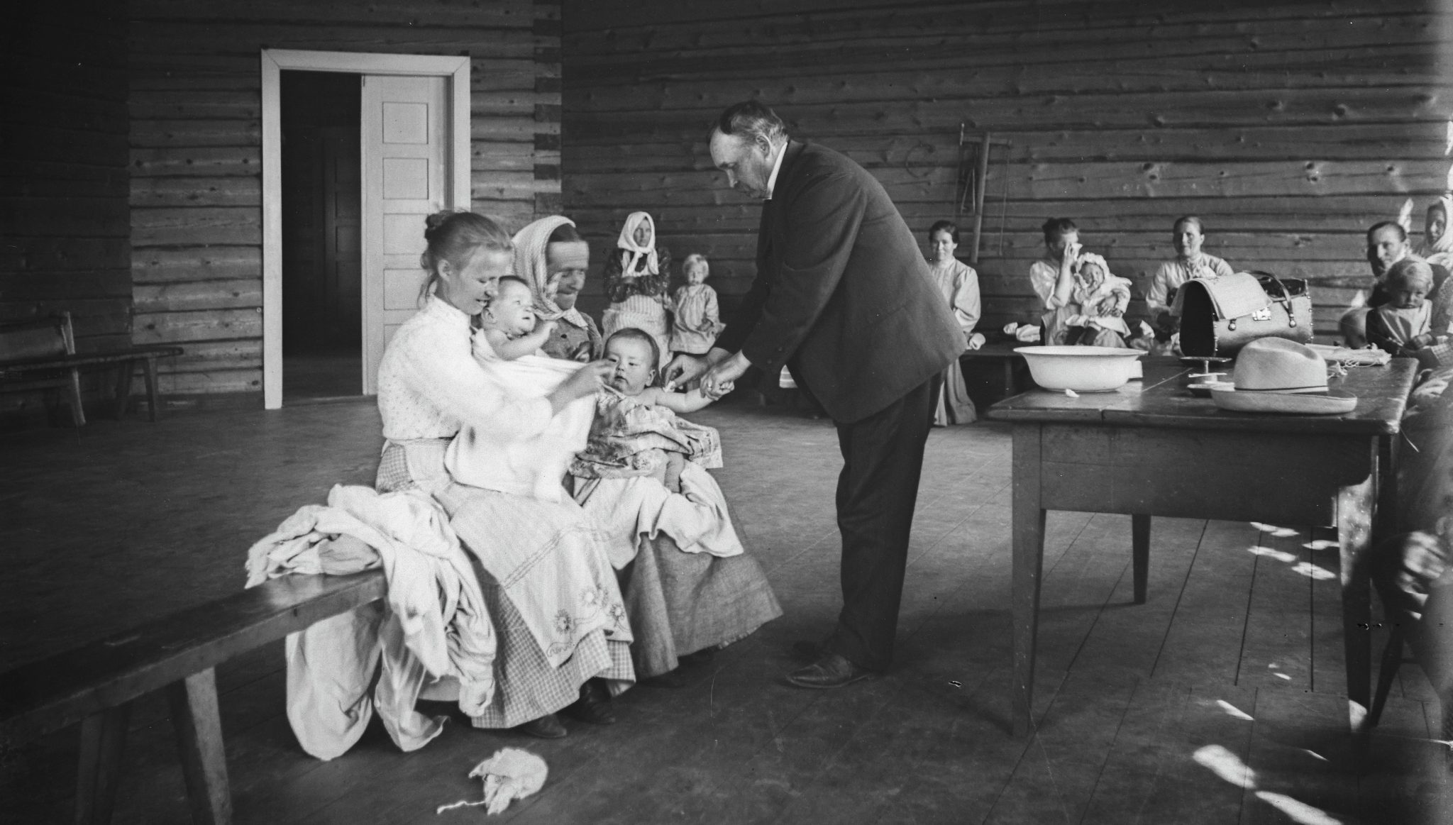 Papit Ja Lukkarit Rokottivat 1800 luvulla Kansaa Hengen vaarallisia 