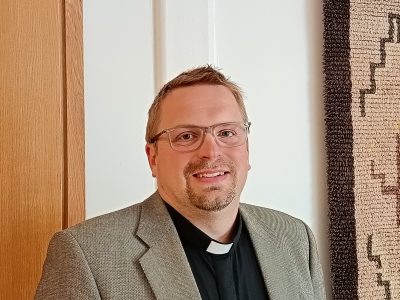 puolilähikuva miespapista