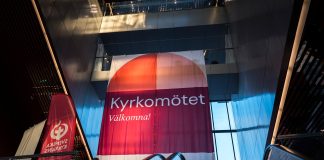 Ruotsin kirkon vihkilinjaa halutaan tiukentaa – aloite kokoamassa taakseen enemmistön